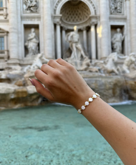 BRANSOLETKA WHITE NACRE MEDALIONY